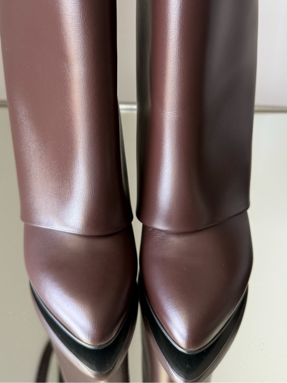 EUC Givenchy Shark Lock embellished glossed-leather knee boots 39 $2,550 - Picture 9 of 16